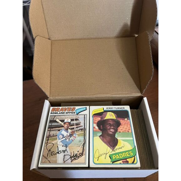 Lot of 370 Misc Vintage Common Baseball Cards Topps 1977/1980 (Lot #11)